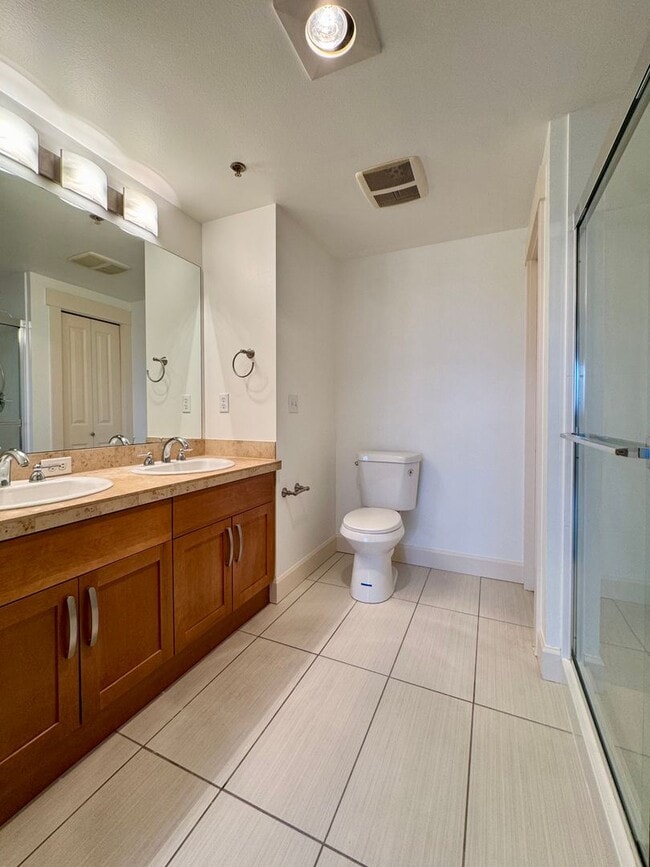 Building Photo - Starpoint Condominiums ~ Issaquah Highlands