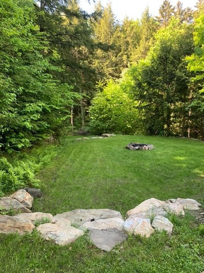 Building Photo - Charming 3BR House in Granville