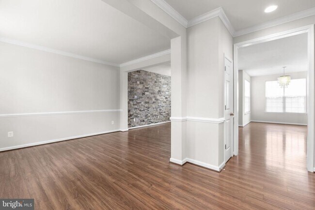 Building Photo - 407 Apricot St