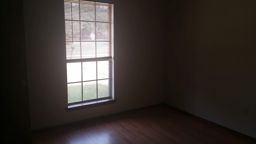Bedroom 3 - 10158 Azrok Ave