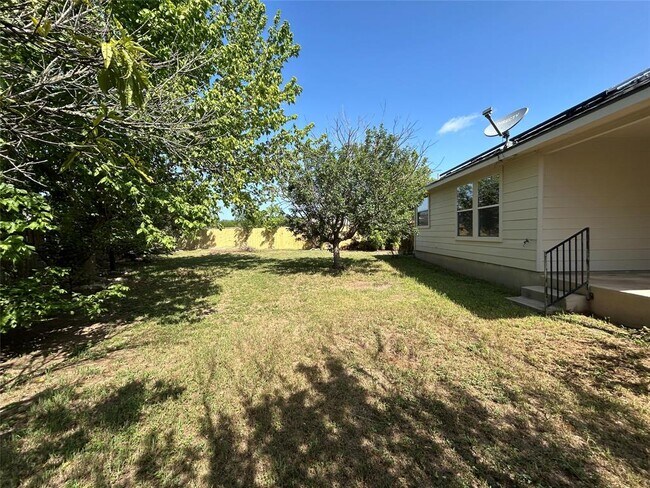Building Photo - 200 Hartung Cove