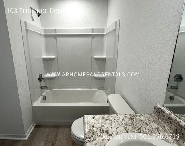 Building Photo - 103 Terrence Dr