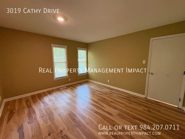Building Photo - 3019 Cathy Dr