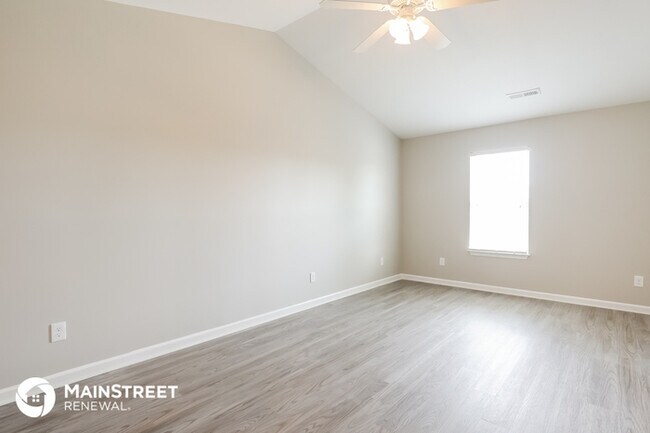 Building Photo - 3084 Bushfield Dr