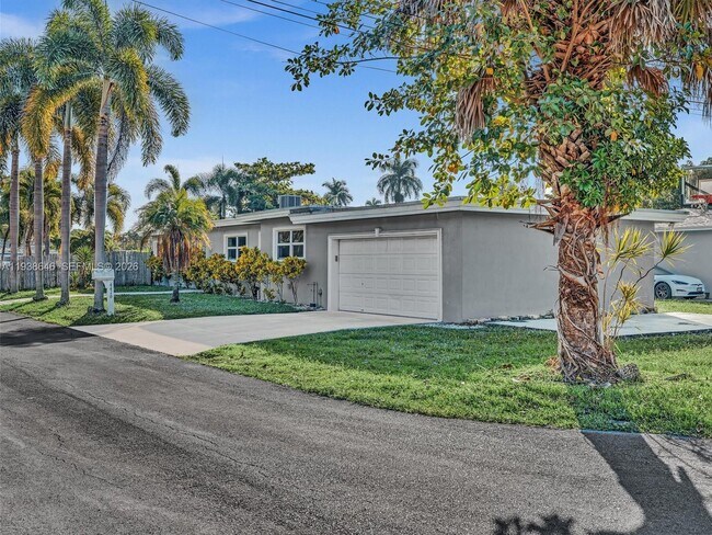 Building Photo - 4416 SW 35th Ave