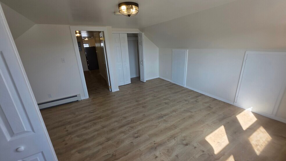 Building Photo - 57 Lawrence St