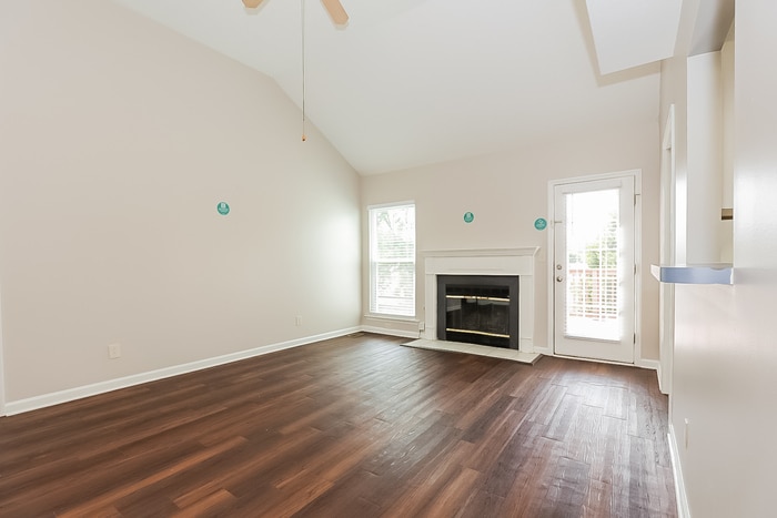 Building Photo - 129 Cimmaron Dr