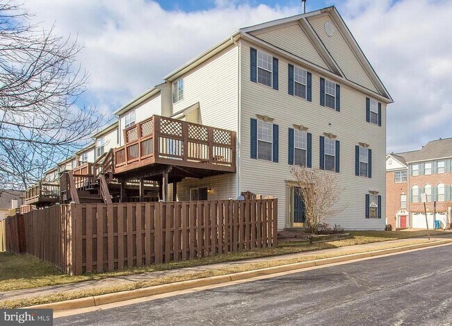 Building Photo - 6351 Regal Oak Dr