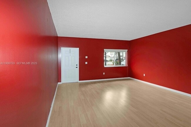 Building Photo - 2239 SE 25th Ave