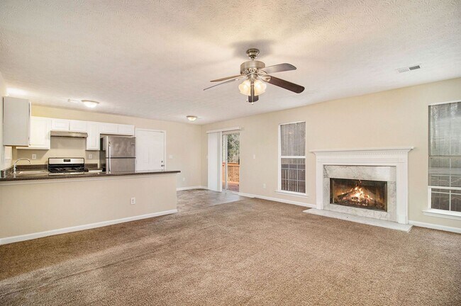 Building Photo - 4 Bedroom in Stonecrest