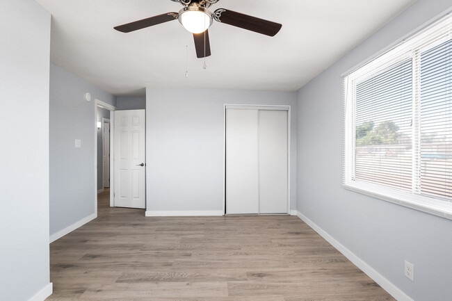 Building Photo - 24182 Tamarisk Ave