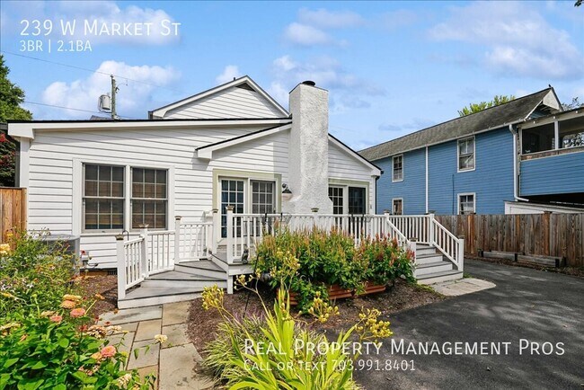 Building Photo - 239 W Market St-