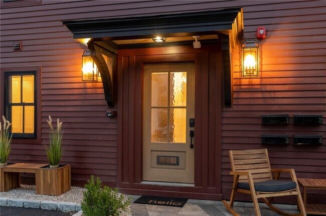 Building Photo - 11 Lion St