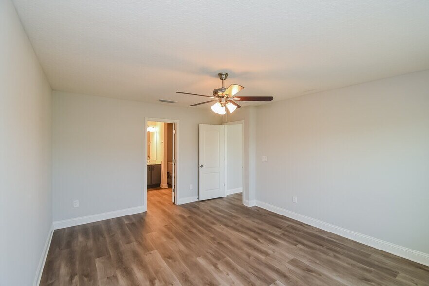 Building Photo - 683 Trellis Bay Dr