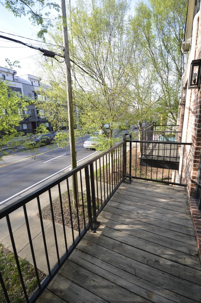 Building Photo - 142 Moreland Ave SE