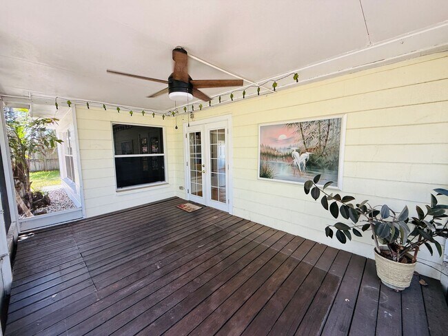 Building Photo - Home in Seminole for rent