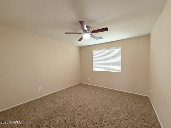 Building Photo - 5424 W Hobby Horse Dr