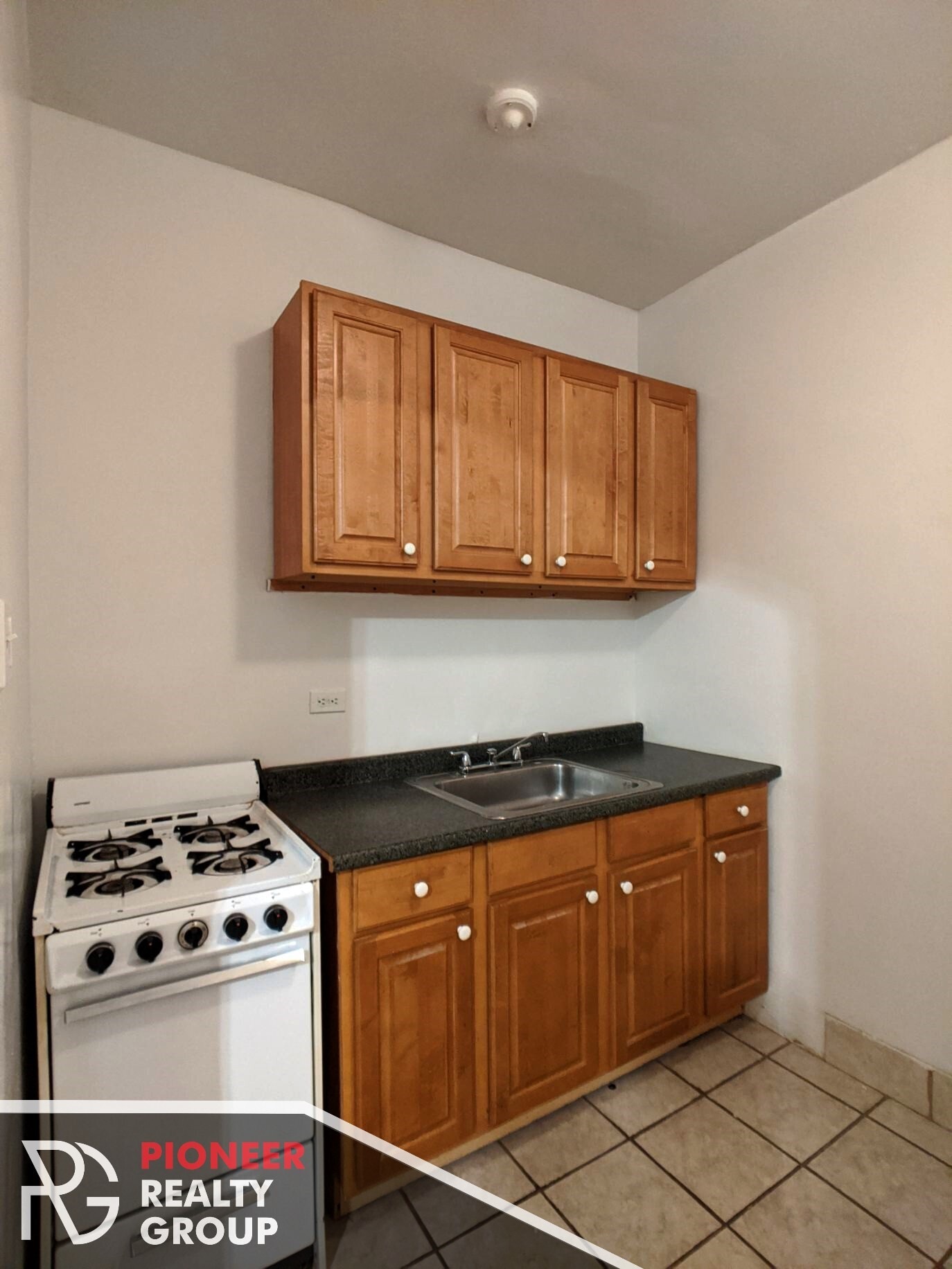 Building Photo - 4857 N Damen Ave