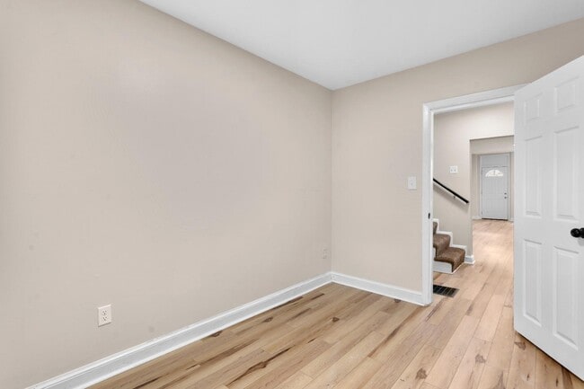 Building Photo - 428 N Patterson Park Ave