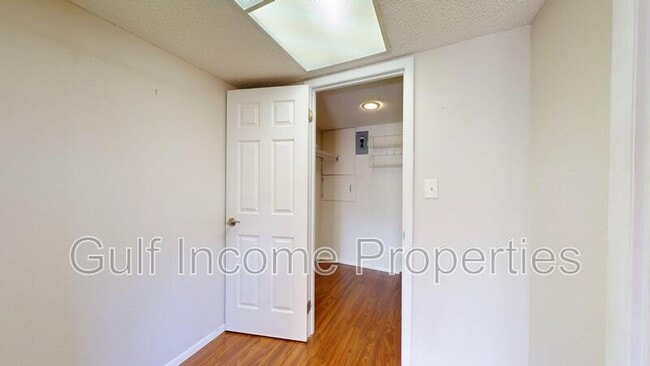 Building Photo - 4121 Heron Way