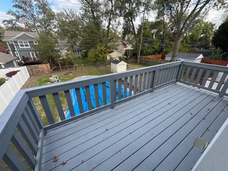 Building Photo - 827 Longfellow Ave