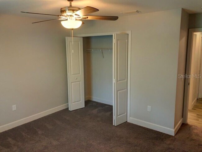 Building Photo - 399 Carmalita St