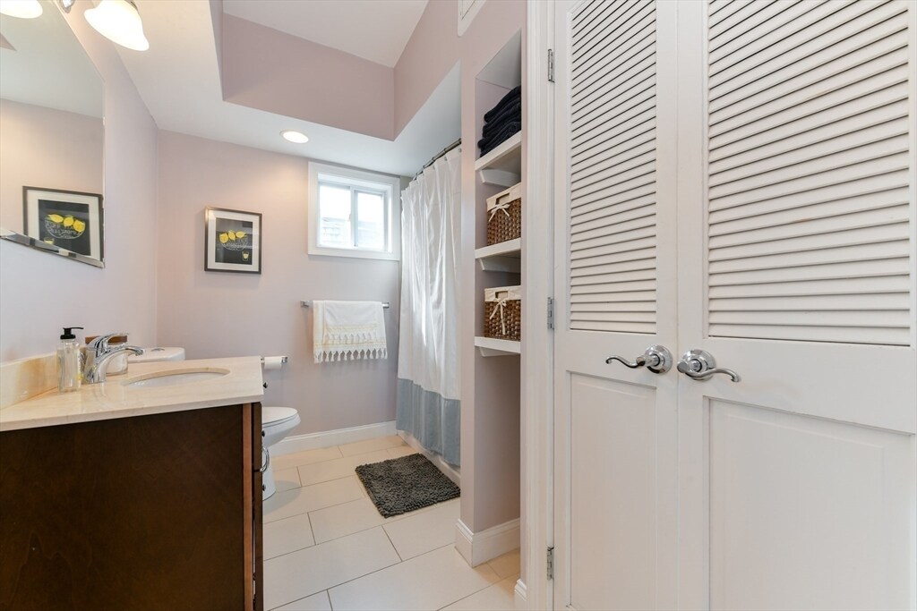 Building Photo - 5 Grimes St