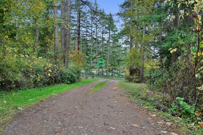 Building Photo - 2 BED & 2 BATH SINGLE FAMILY FOR RENT