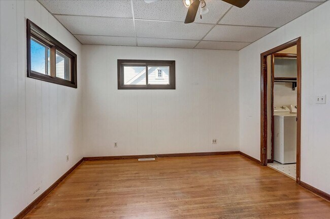 Building Photo - 4Bed/2Bath - Home For Rent in Fort Atkinson