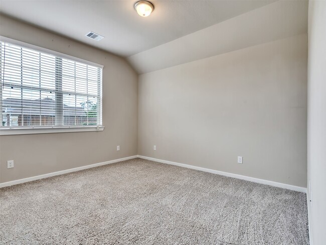 Building Photo - 8510 Amber Bend Dr