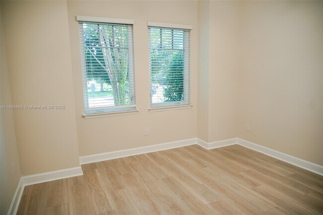Building Photo - 8282 Tavistock Lakes Blvd
