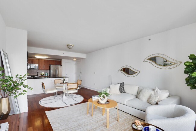 Building Photo - 88 Morgan St