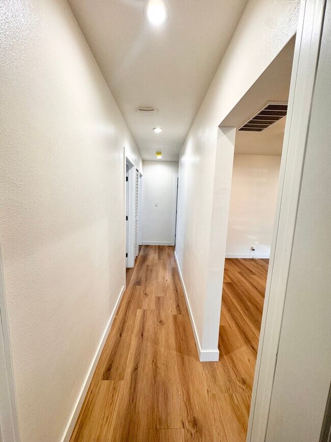 Building Photo - Beautifully Remodeled 3-Bedroom Home in Al...