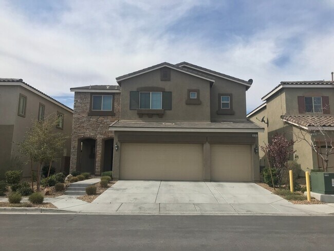 Primary Photo - Beautiful DR Horton Home in Centennial Hil...