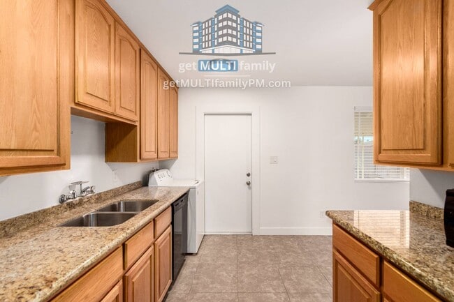 Building Photo - 505 S Margo Dr