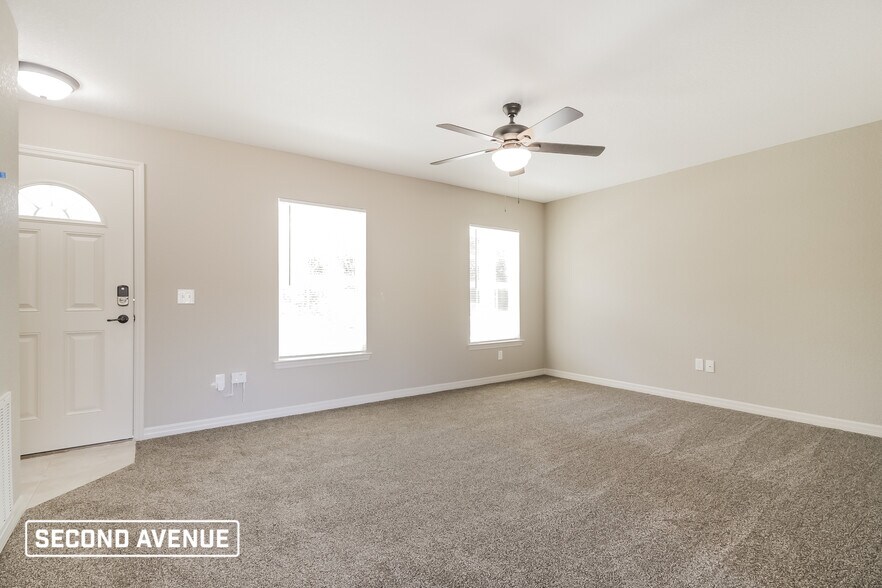 Building Photo - 3253 SE 143rd Ln