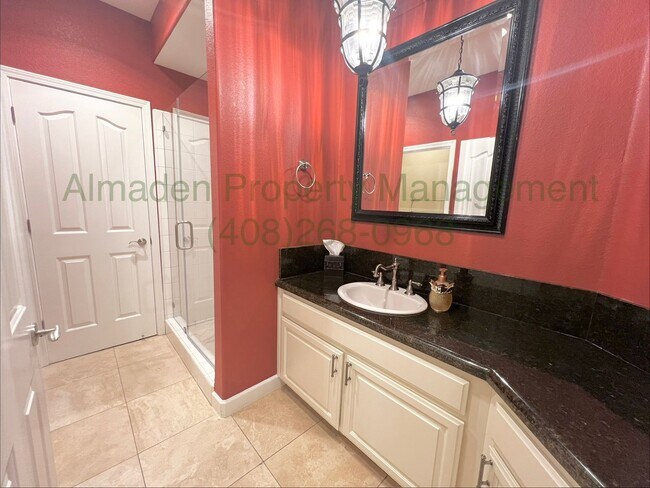 Building Photo - 7000 Sterling Gate Ct