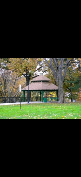 Building Photo - 90 Schuyler Ave