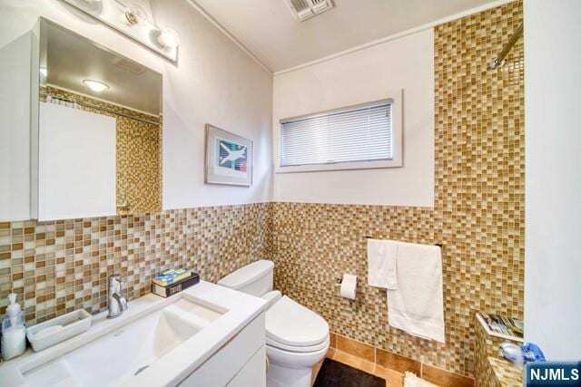 Building Photo - 1605 Center Ave