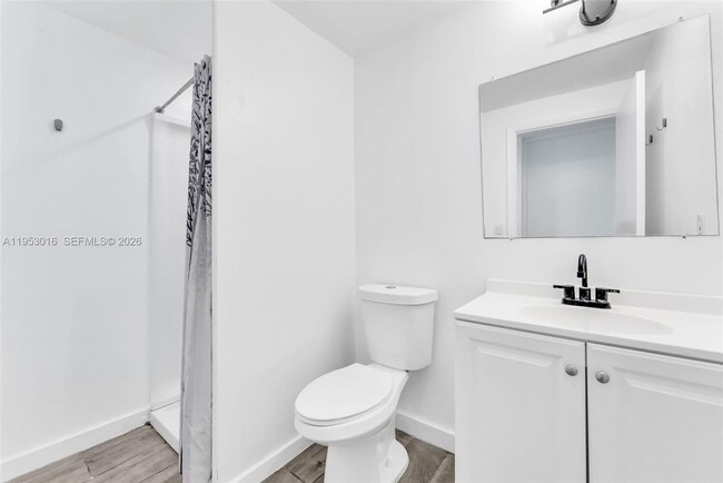 Building Photo - 4917 SW 43rd Terrace