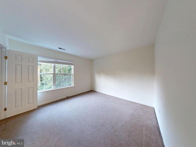 Building Photo - 1379 Dominion Ridge Ln