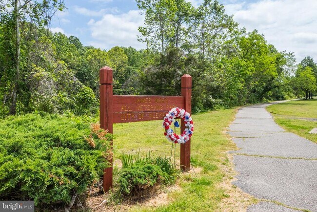 Building Photo - 200 N Pickett St