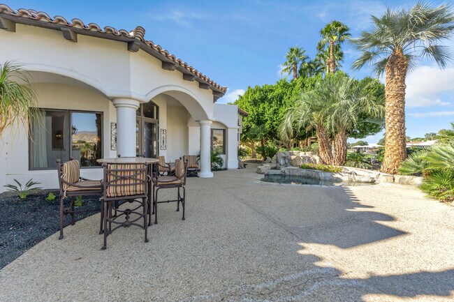 Building Photo - 83054 S Bay Dr