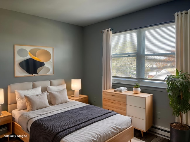Interior Photo - 21 Davis Ave