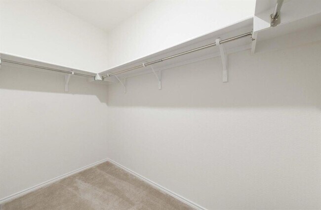 Building Photo - 803 Sandhill Branch Dr