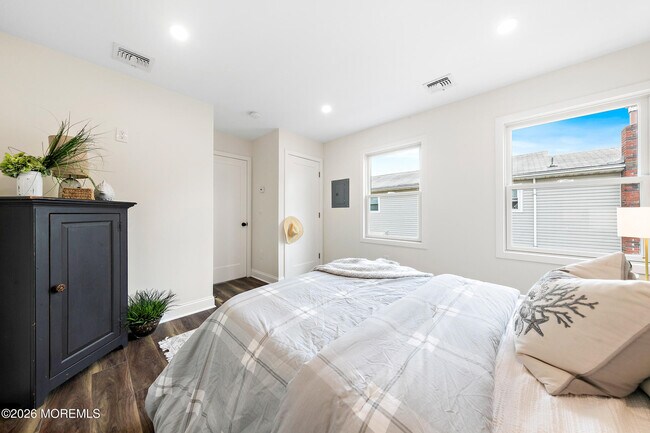 Building Photo - 101 Shore Blvd