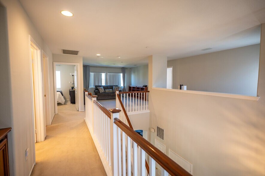 Building Photo - 12207 Vía Santa Marta