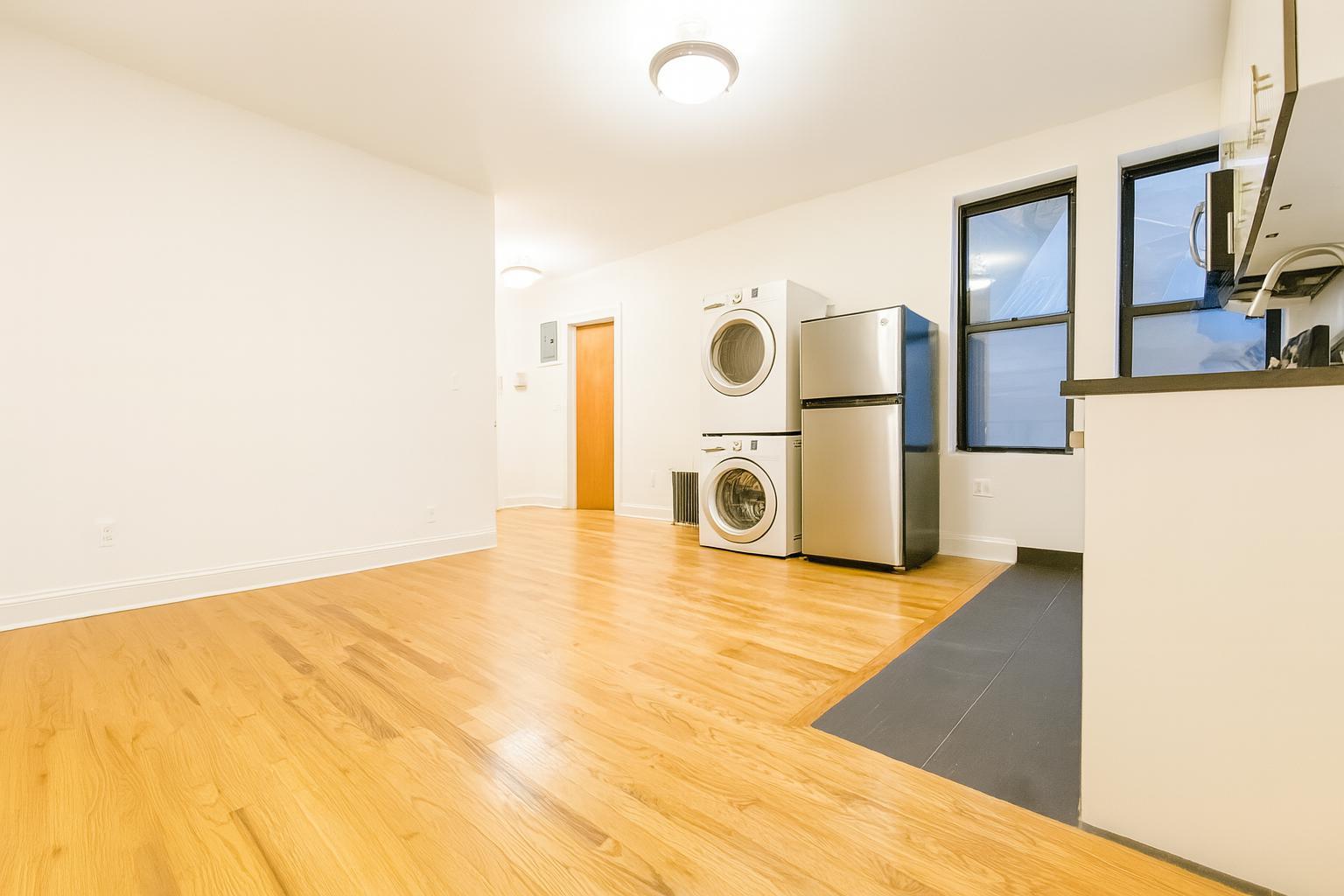 Building Photo - 282 Cabrini Blvd