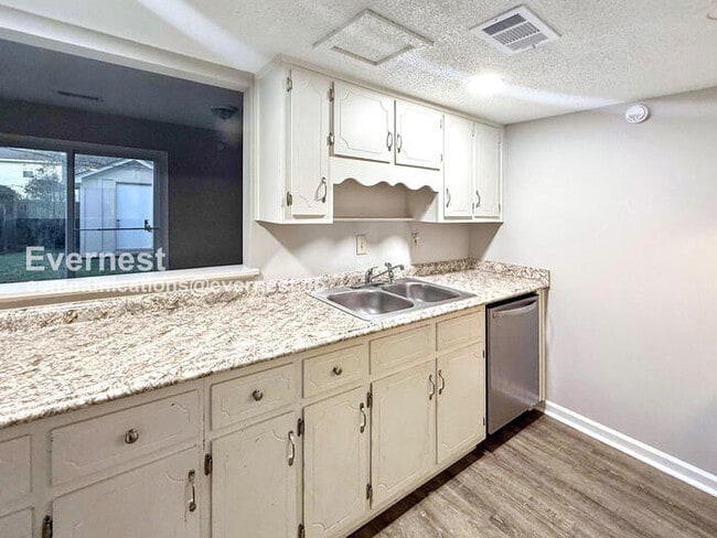 Building Photo - 5406 Notting Hill Rd