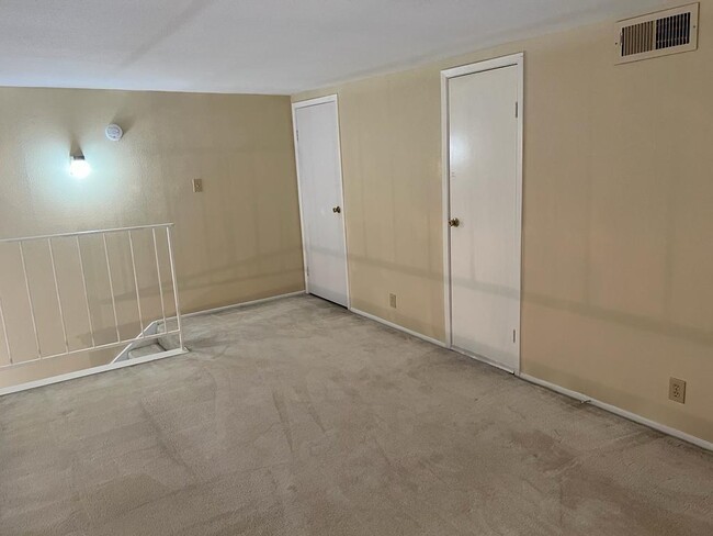 Building Photo - 14777 Wunderlich Dr
